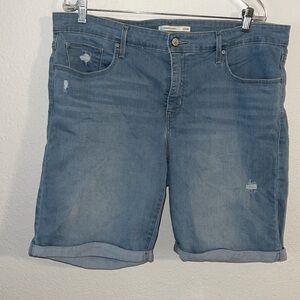 Levi shorts size 22W